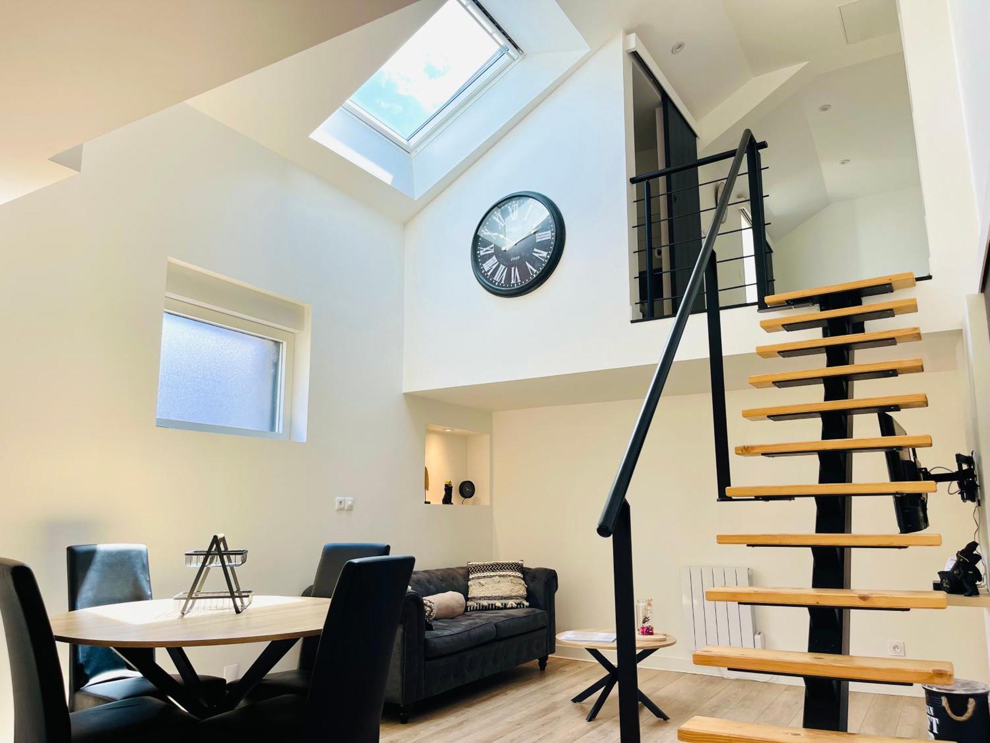 Loft De Charme Avec Parking, Jardin Et Terrasse Villa Saint-Pryve-Saint-Mesmin Bagian luar foto